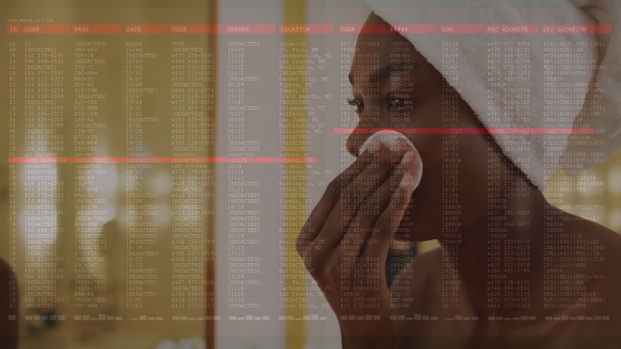 animación de procesamiento de datos sobre mujer limpiando la cara con almohadilla de algodón
