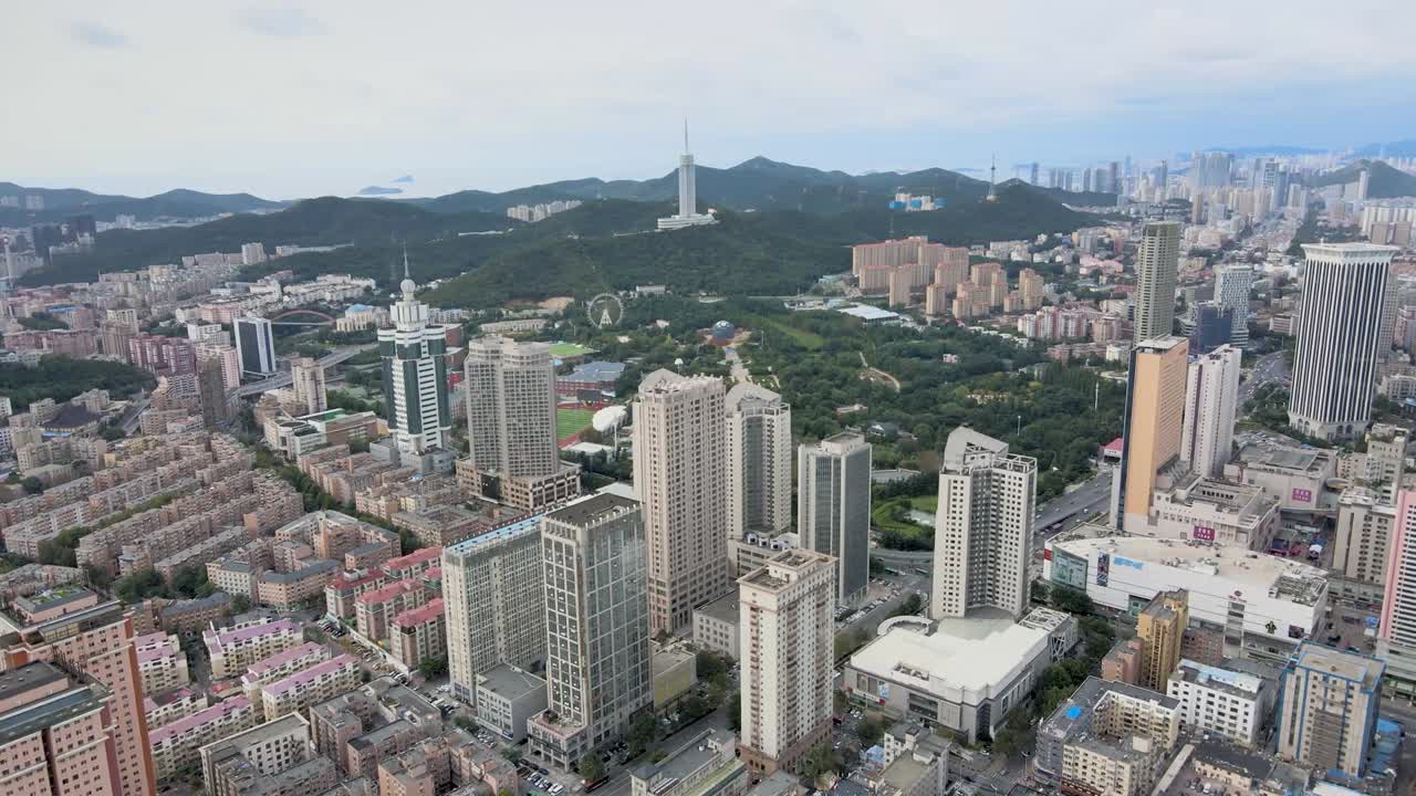 fotografía aérea del centro de la ciudad de dalian