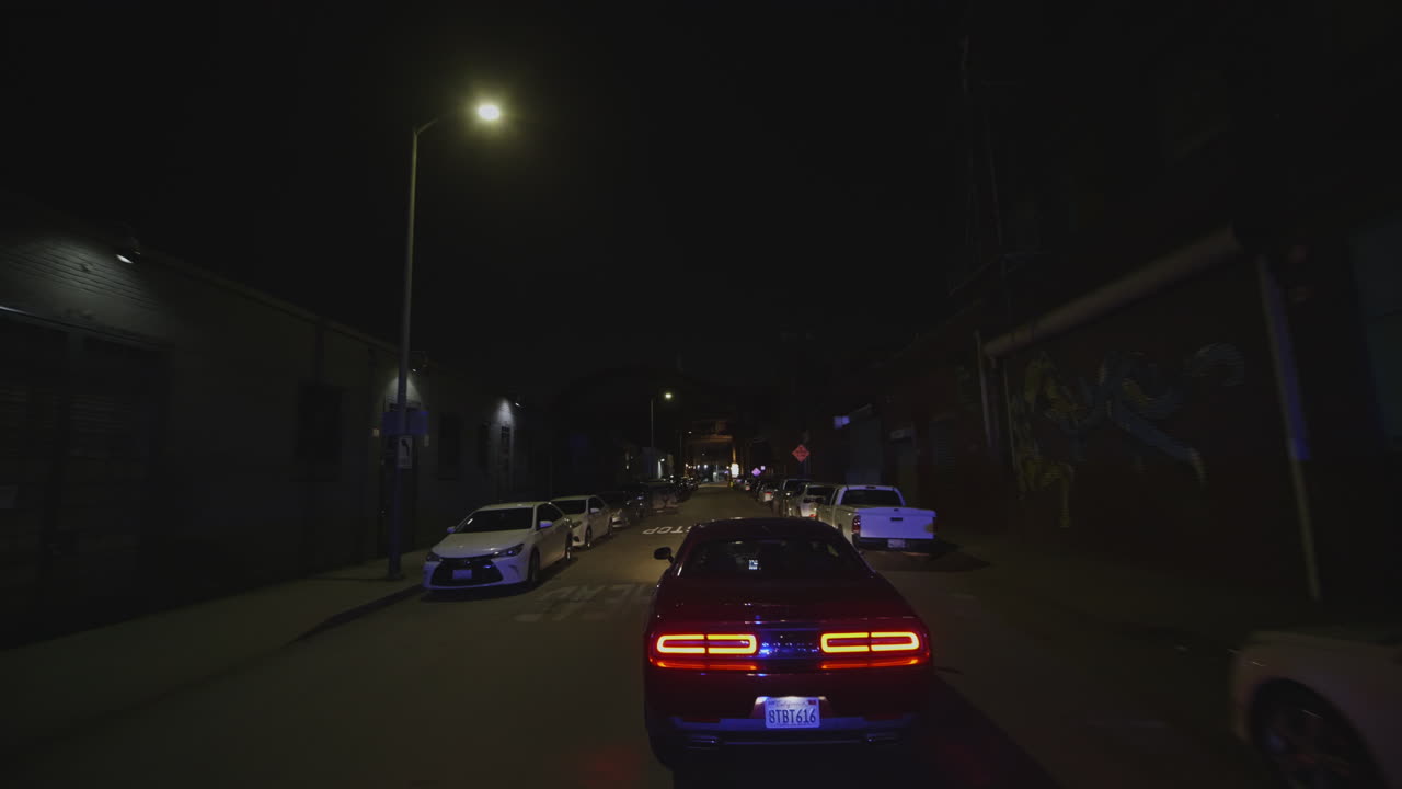 미국 조지아 주 로스 앤젤레스에서 밤에 경찰차 순찰