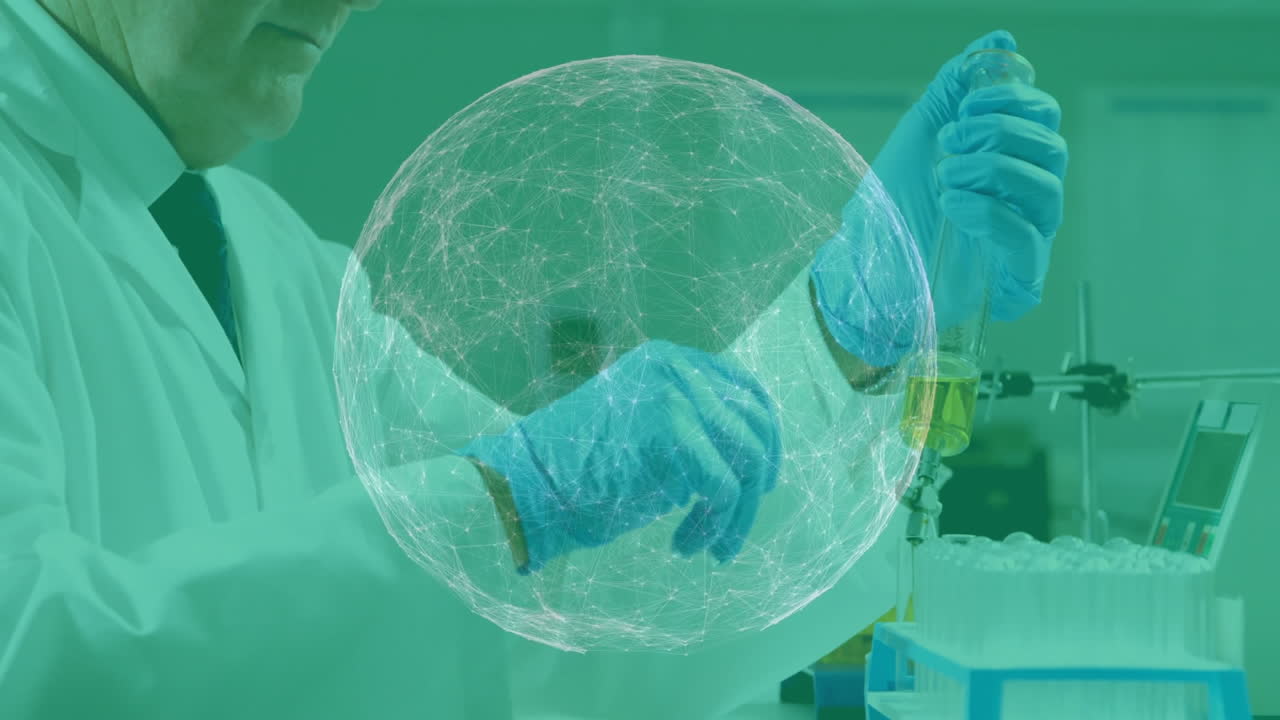 анимация сети соединений с земным шаром над кавказским мужчиной-ученым, проводящим эксперимент в лаборатории