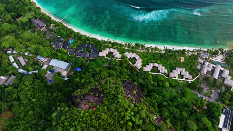 Vista-Aérea-Cinematográfica-De-Drones-Isla-Mahè,-Seychelles,-Océano-Índico