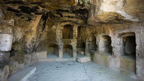 Amazing-view-inside-the-ancient-Roman-necropolis-at-the-Tomb-of-the-Kings-in-Paphos,-Cyprus