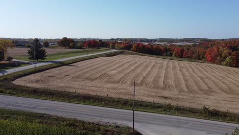 Tierras-Agrícolas-Durante-El-Otoño-En-Ontario,-Canadá