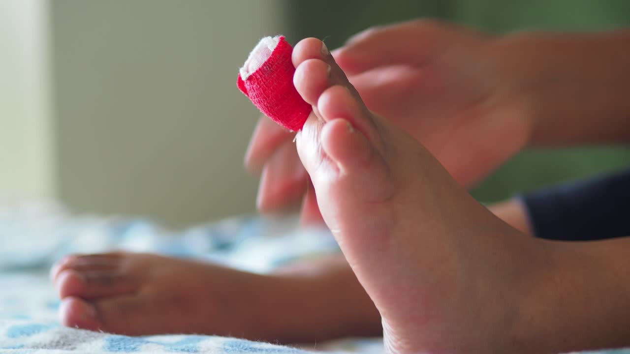 Injured toe with bandage