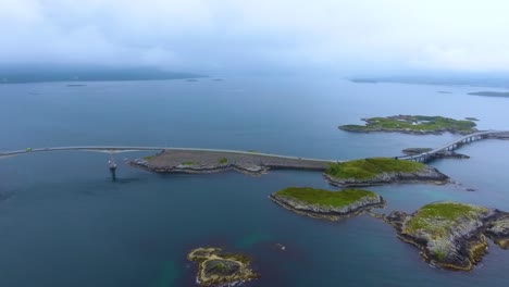 Imágenes-Aéreas-De-La-Carretera-Del-Océano-Atlántico-Noruega