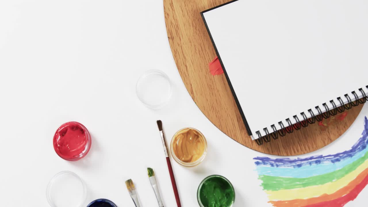 백색 배경 에 있는 노트북,  ⁇ , 페인트 의 상상, 복사 공간, 슬로우 모션