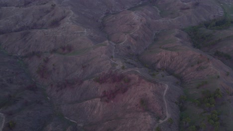 Badlands-Hills-En-El-Sur-De-Italia,-Basilicata,-Antena