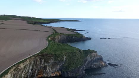 cliff walk so popular in ireland