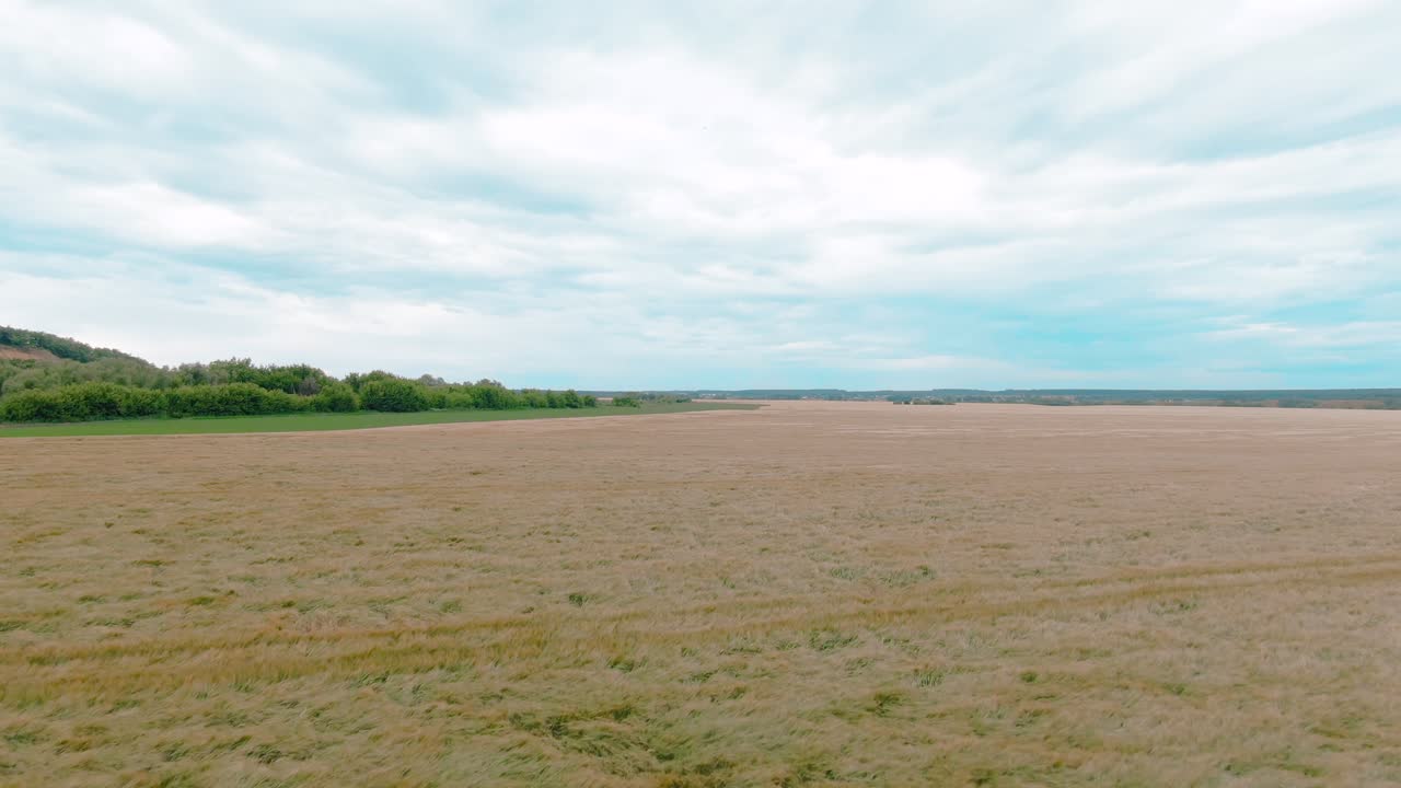 paisaje rural con ríos y campos