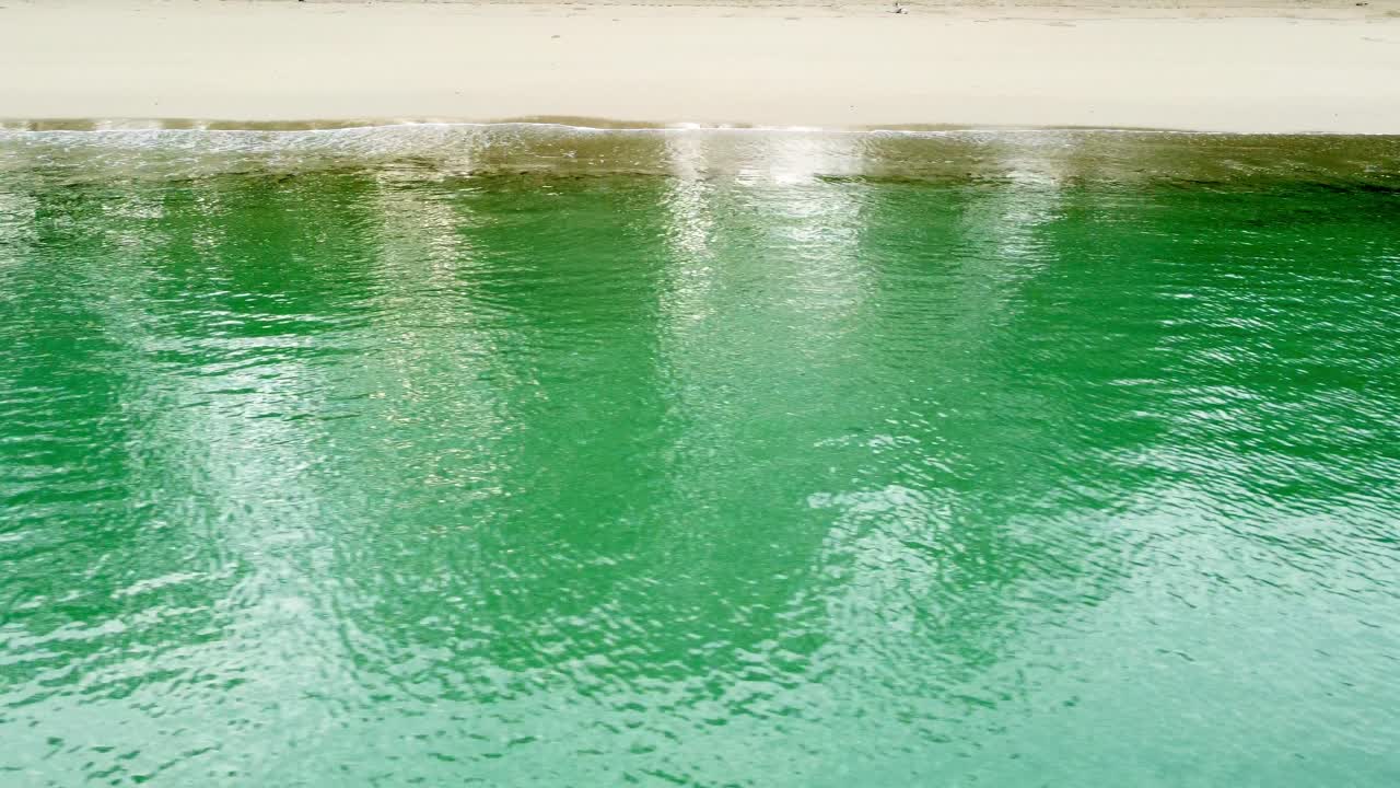 вид с воздуха с беспилотника над пляжем море