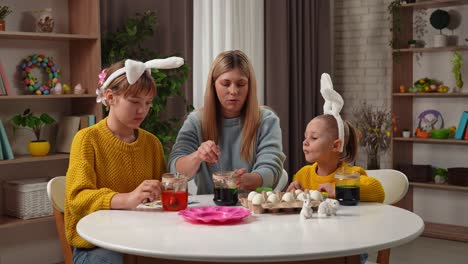 family easter egg dyeing session