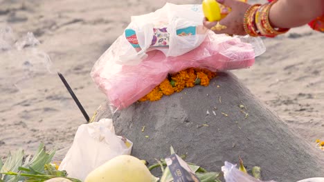 Chhath-Puja-Vorbereitung-Durch-Pilger