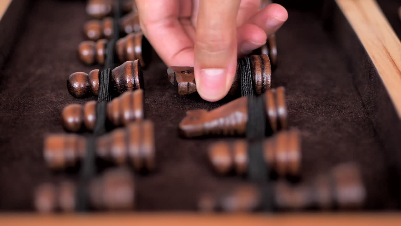 piezas de ajedrez yuriy