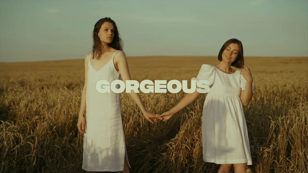 Fashion Opener er en elegant og stilfuld videoskabelon, designet til modebrands, livsstilsinfluencere og kreative, som ønsker at fortælle en visuel historie med elegance og kant.