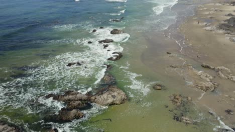 Drone-shot-of-Searose-Beach-in-Florence,-Oregon