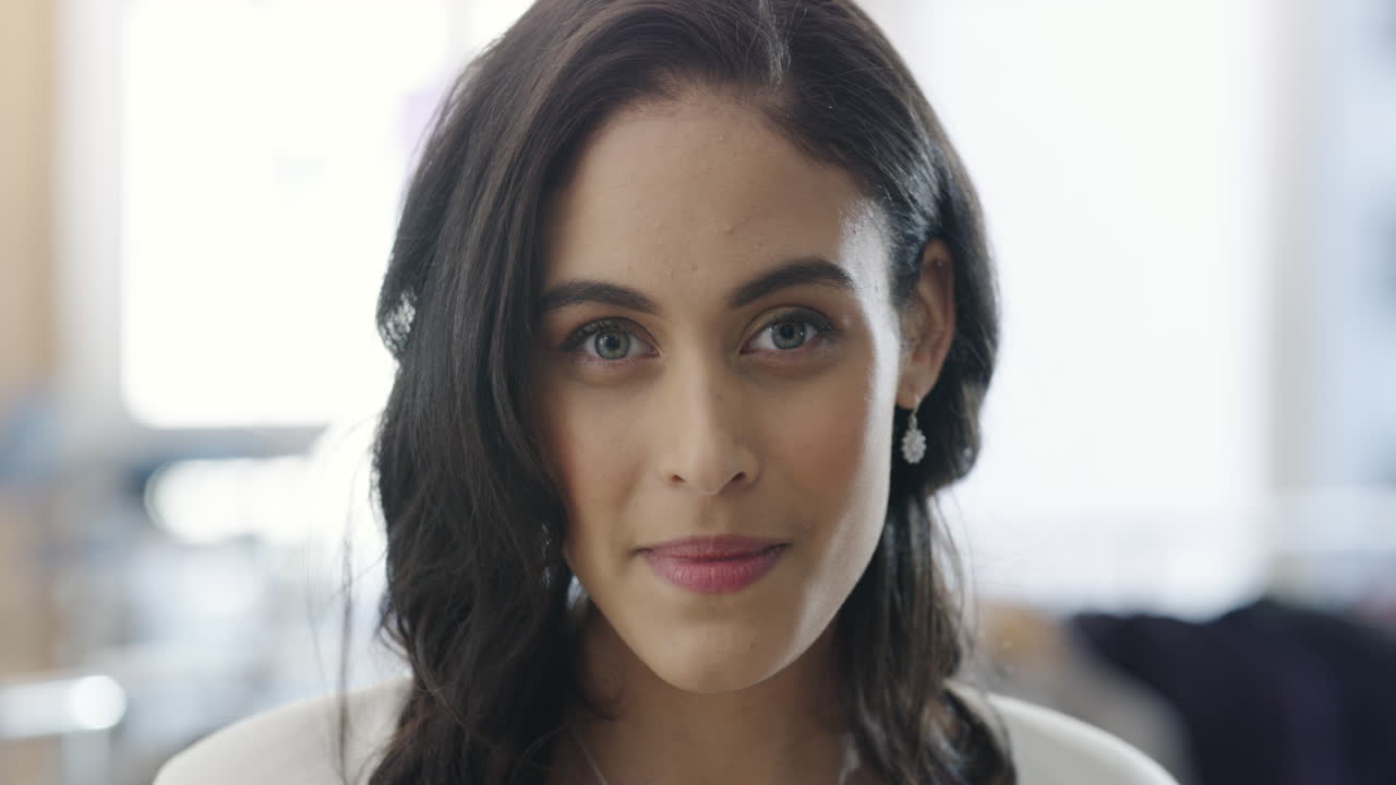 sigue sonriendo, incluso en los días difíciles