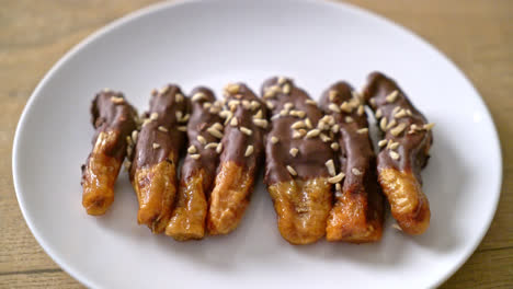 solar-sun-dried-banana-chocolate-coating-or-banana-dipped-chocolate