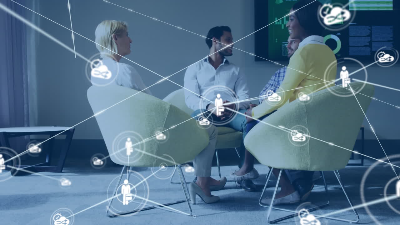 다양한 동료들이 의자에 앉아서 토론하는 선으로 연결된 아이콘의 애니메이션