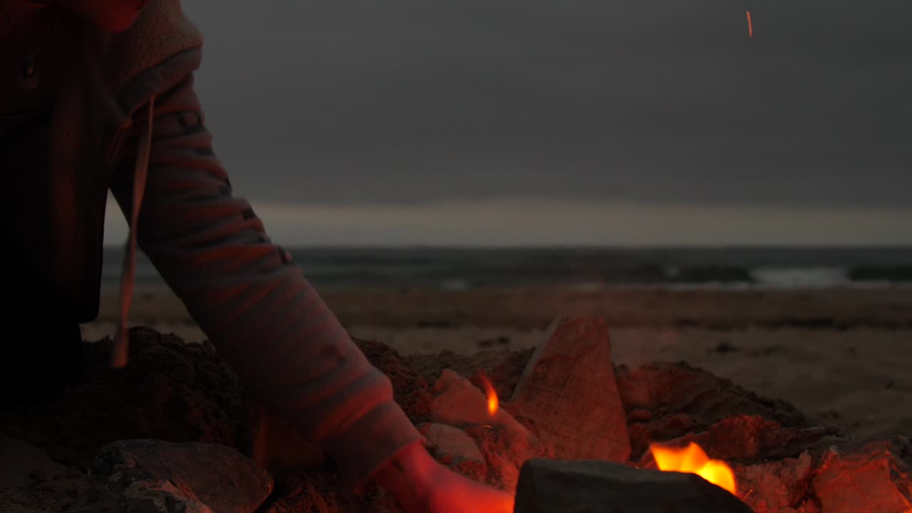 불에 불쏘시개 추가