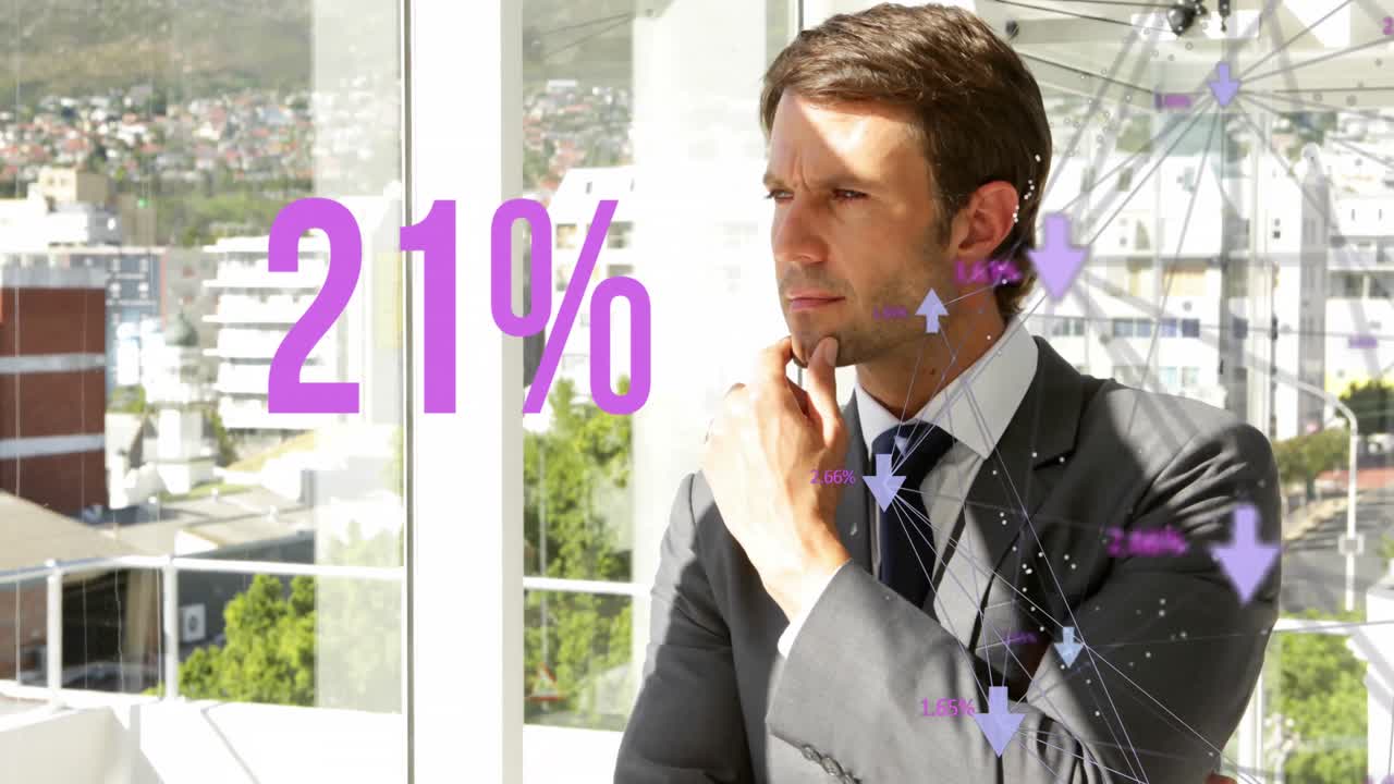 анимация соединений и обработка данных над кавказским бизнесменом в офисе