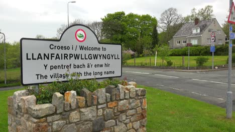 the town of llanfairpwllgwyngyllgogerychwyrndrobwllllantysiliogogogoch in wales has the world's longest place name