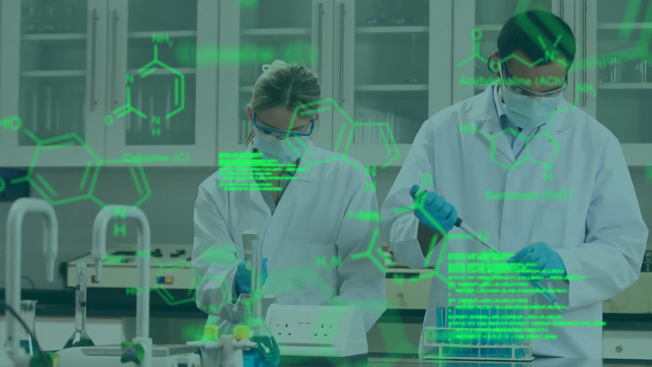 animación de procesamiento de datos con fórmula química sobre científico caucásico masculino y femenino en el laboratorio