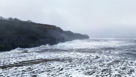 Escena-De-Invierno-Tormentoso