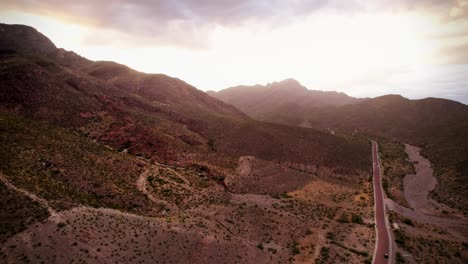 Ascending-over-McKellington-Canyon-in-El-Paso,-Texas