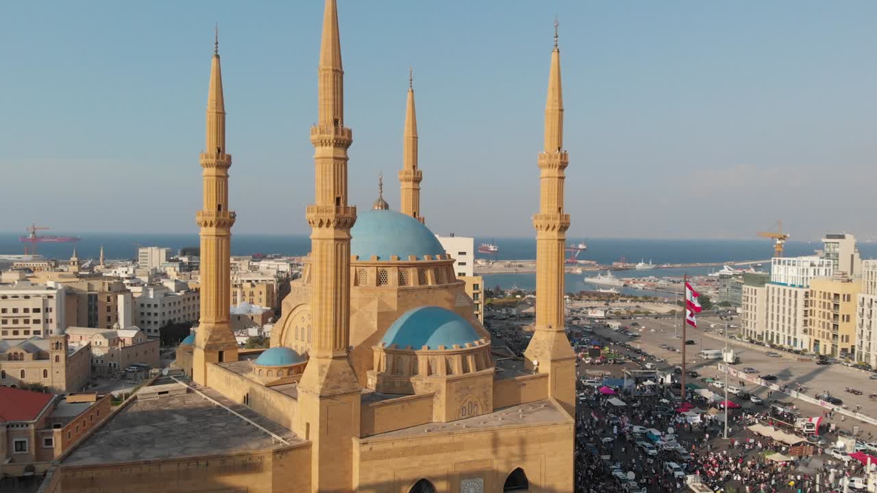 disparos de drones - líbano, beirut protestas en el centro de la plaza de los mártires