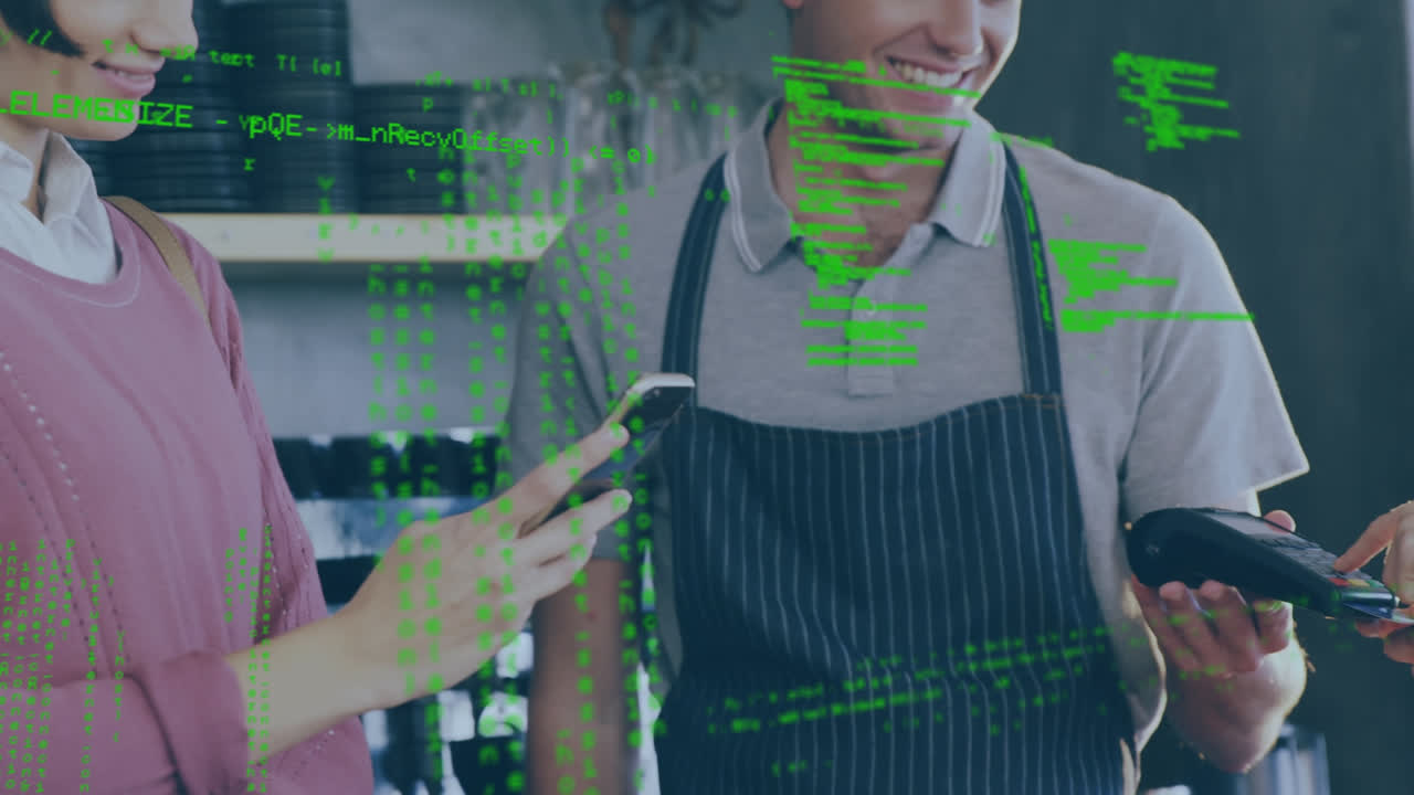 animación de procesamiento de datos sobre mujer caucásica pagando con tarjeta de crédito