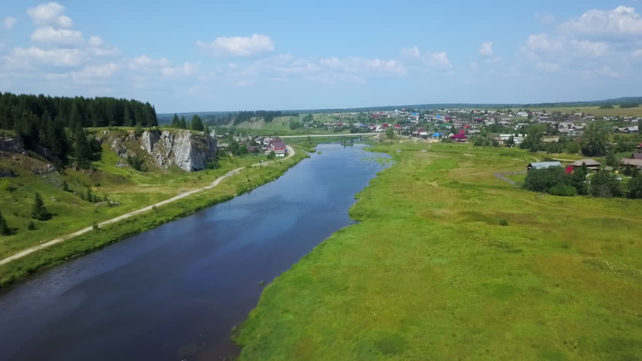 강 마을 풍경 의 공중 풍경