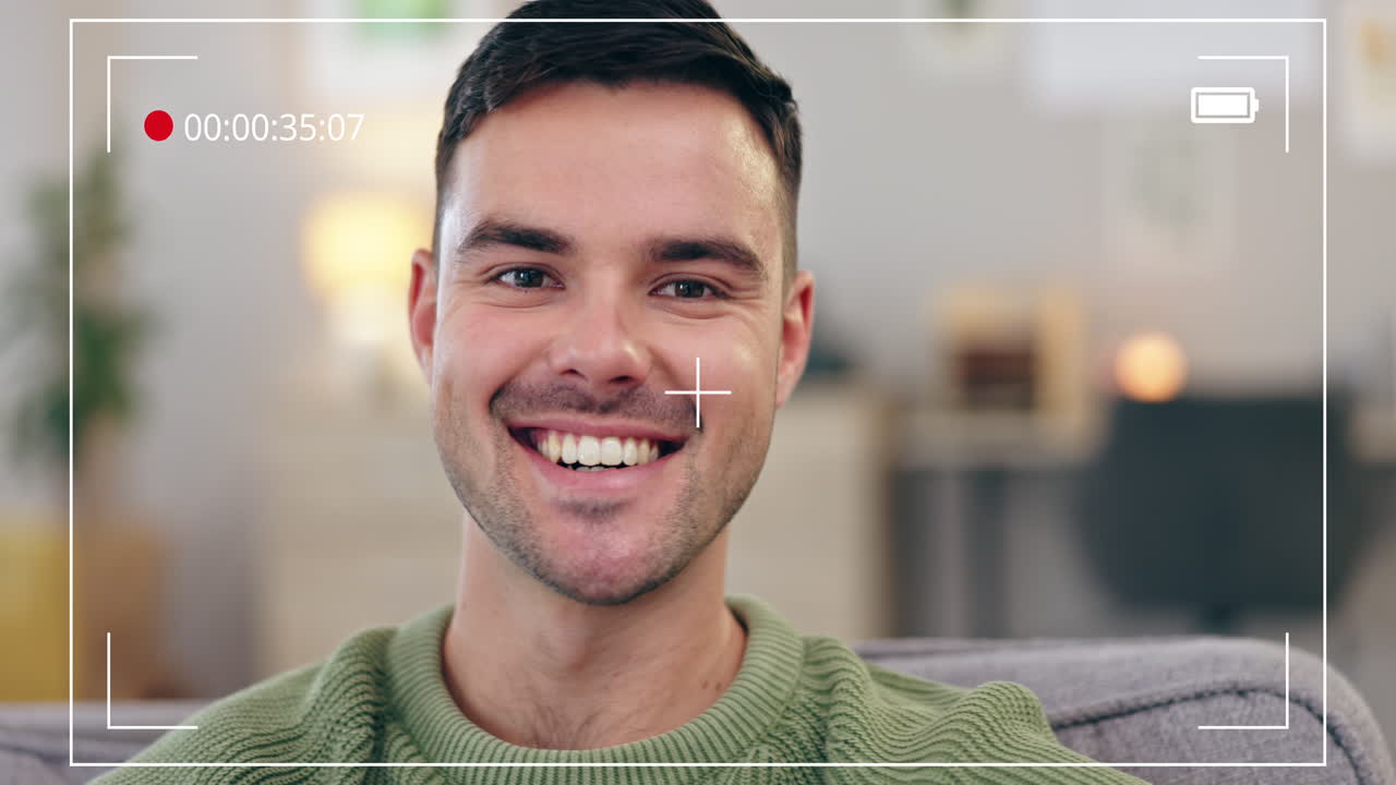 hombre feliz, cara y sonrisa para la grabación de video