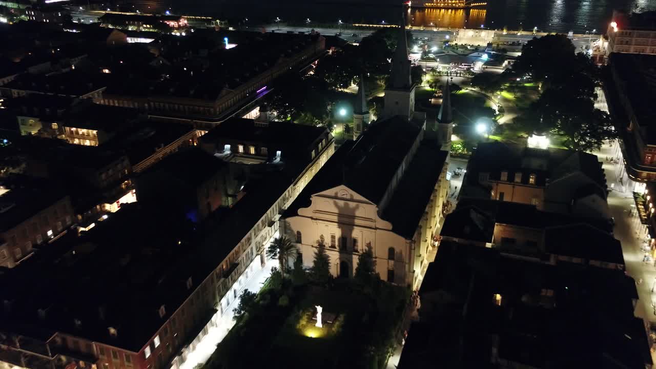 세인트 뒤에 그리스도의 실루엣