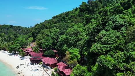 white-sandy-beach-idyllic-perhentian-kecil-island