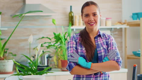 Woman-surrounded-by-flowers-smiling