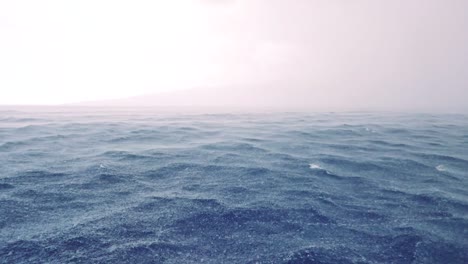 在阿佐雷群島的海上暴雨