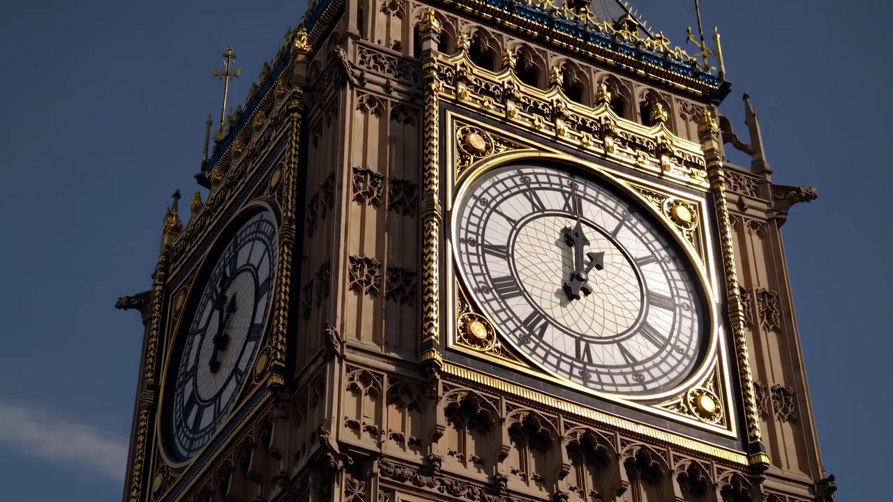 Close Up Zoom on Big Ben Clock Tower in London
