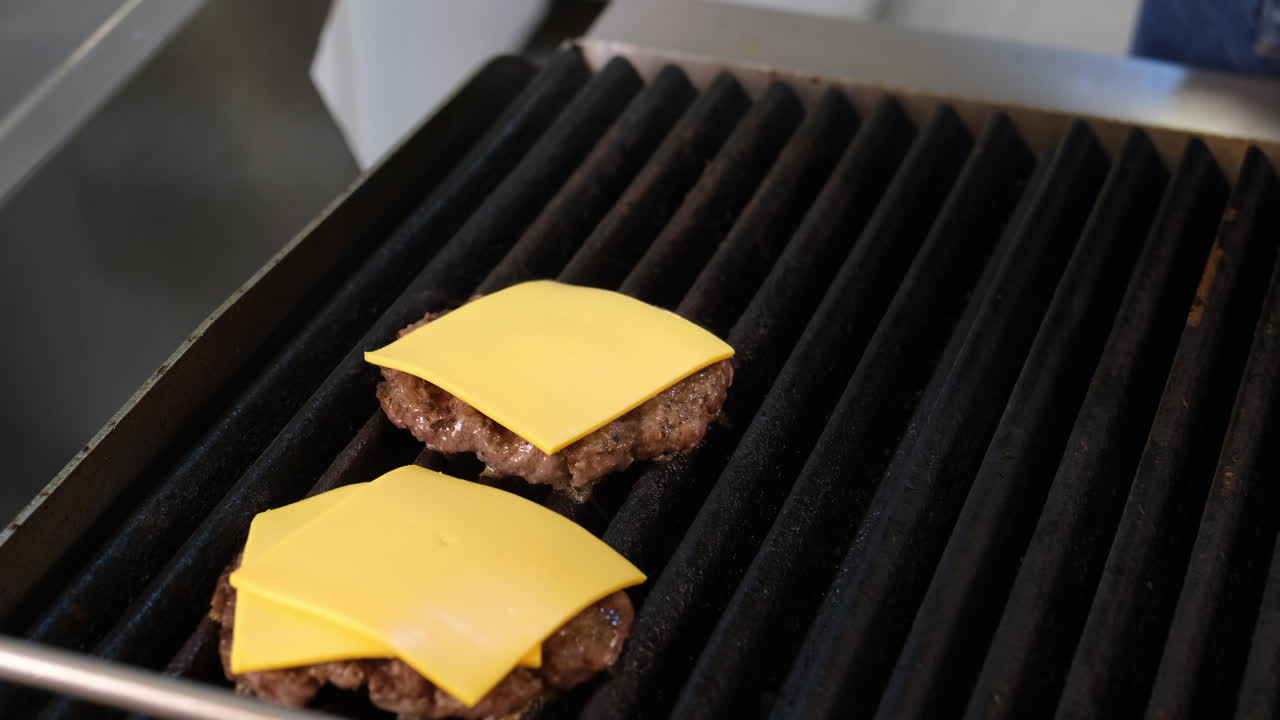 Cheeseburger Perfection: Melting Cheese on a Juicy Patty