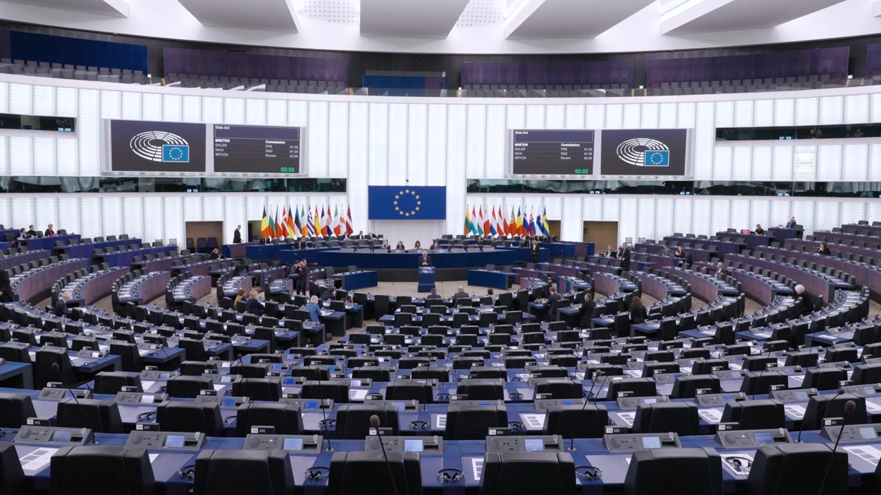 Sala plenaria del Parlamento Europeo durante un discorso - Francia, Strasburgo.