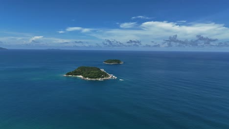 tropical islands in the ocean