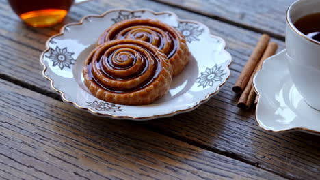 delicious cinnamon rolls with tea