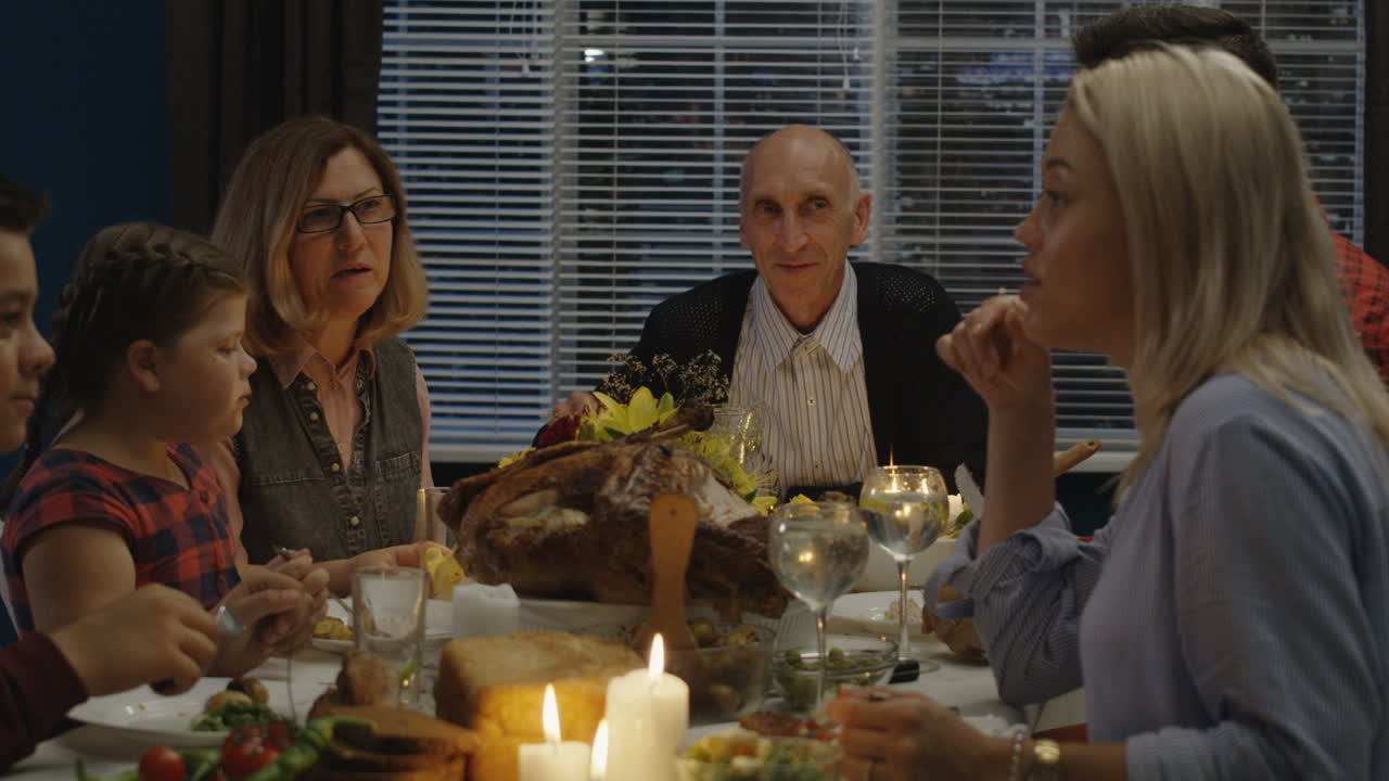 家族の夕食 祝い