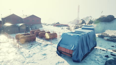 la estación marrón es una base antártica y una estación de investigación científica