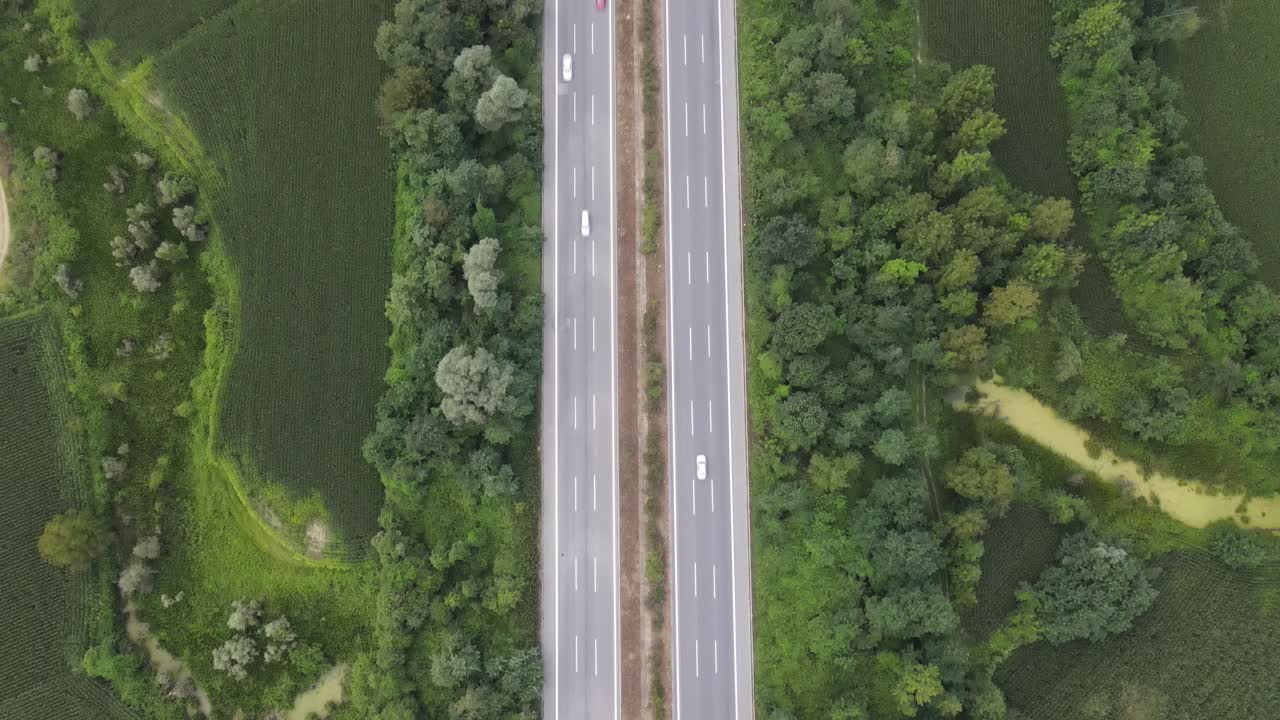 시외 교통량이 많은 3