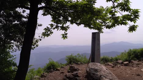 Malerischer-überblick-Auf-Dem-Gipfel-Des-Odake-In-Tokio,-Japan---Statischer-Schuss