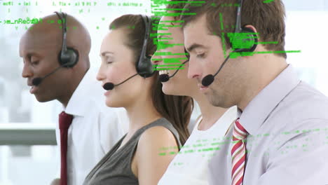 animazione dell'elaborazione dei dati finanziari su persone che indossano cuffie telefoniche