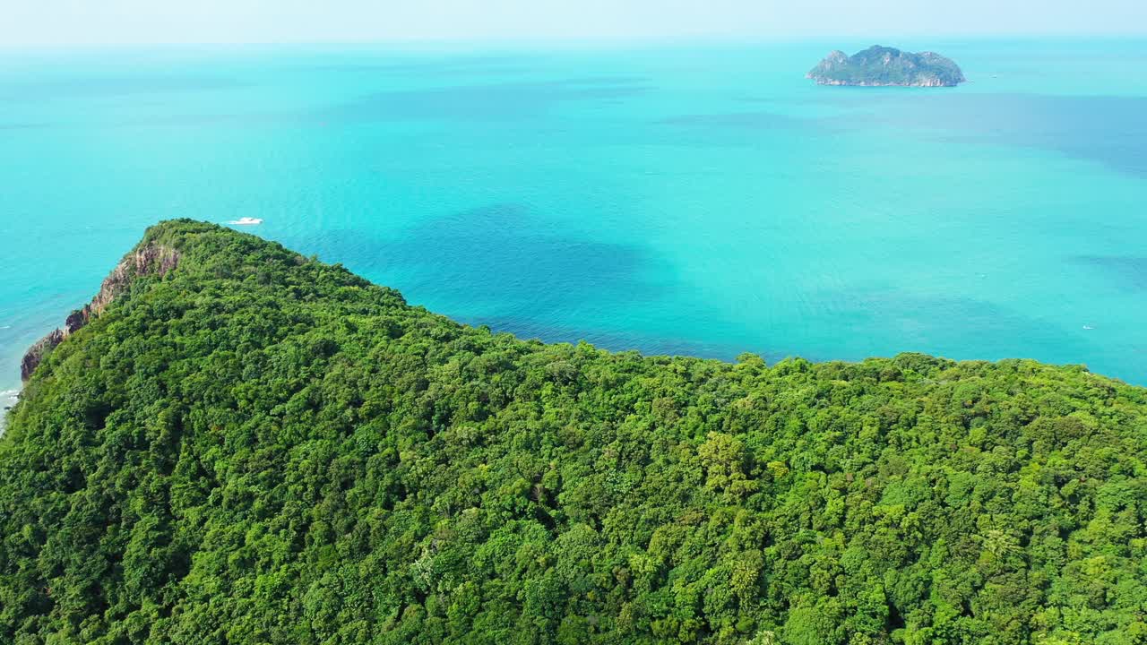 열대 휴가 개념 영국 해외 영토, 북대서양, 청록색 바다의 작은 케이