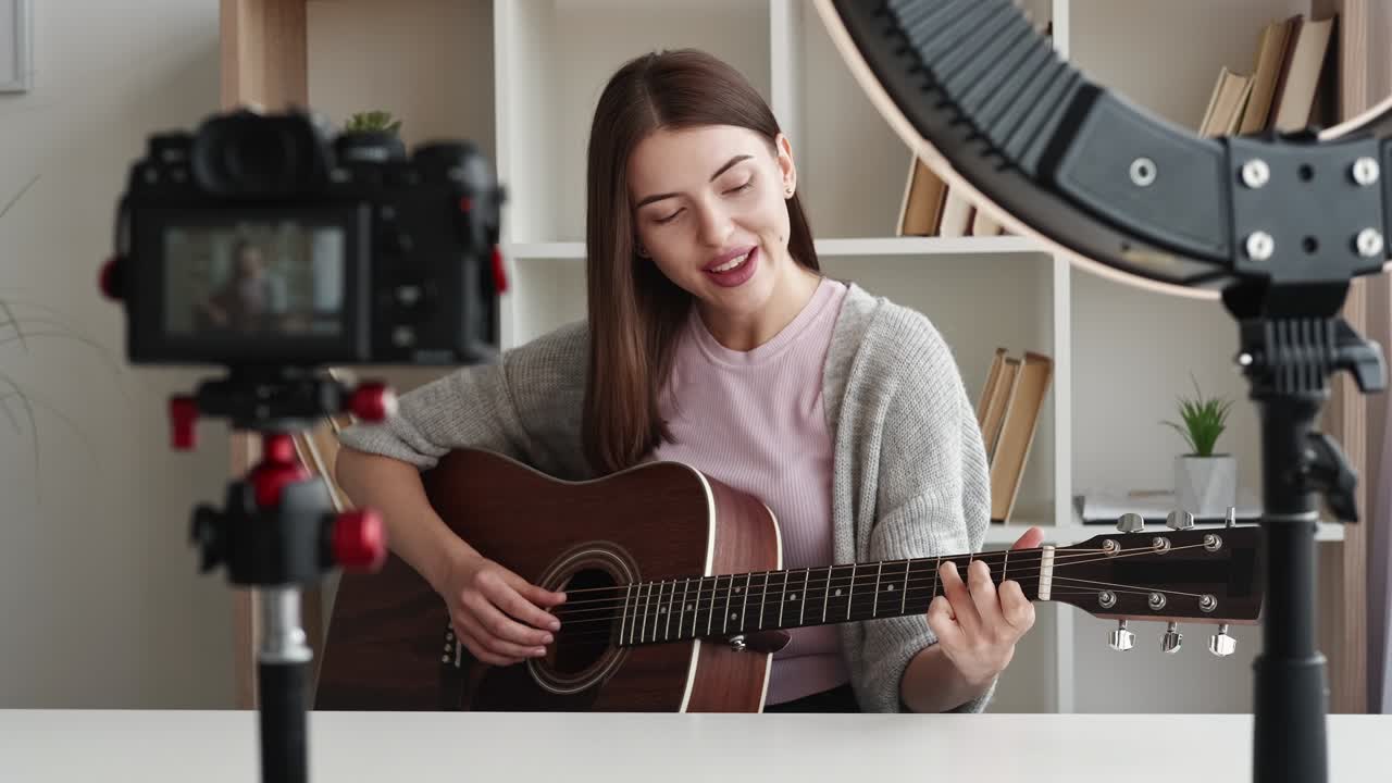 원격 교육 놀이 여자 튜토리얼 수업