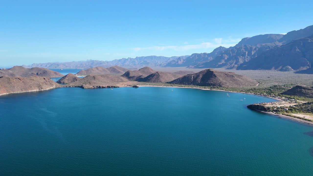 Lateral shot of loreto bay in baja california sur