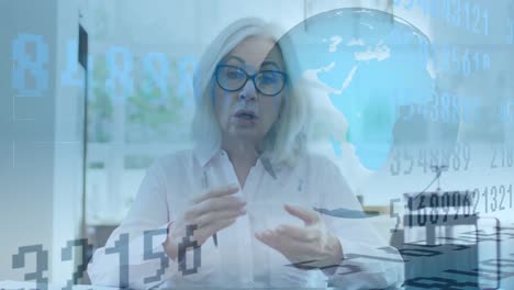 animación del globo y procesamiento de datos sobre mujeres mayores